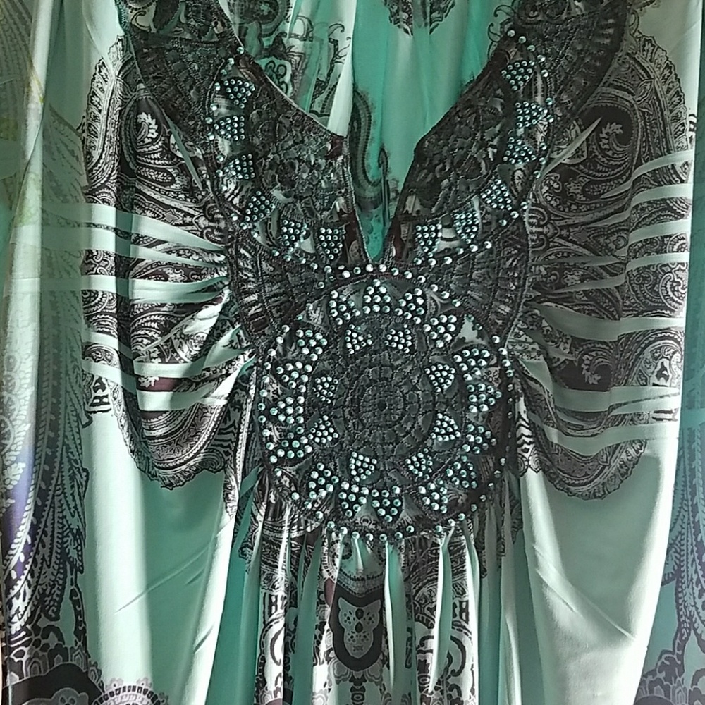 Women's World Unity top - Picture 2 of 2